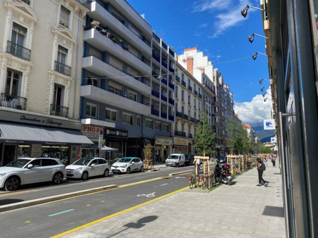 Le Zen Appartement Balneo Гренобъл Екстериор снимка